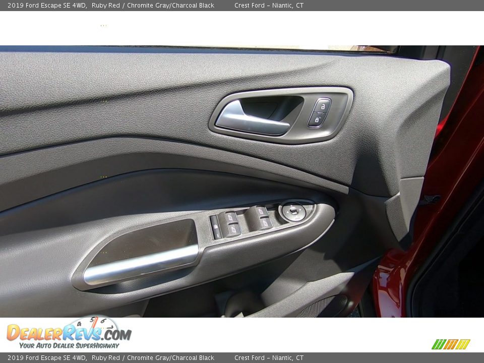 2019 Ford Escape SE 4WD Ruby Red / Chromite Gray/Charcoal Black Photo #13