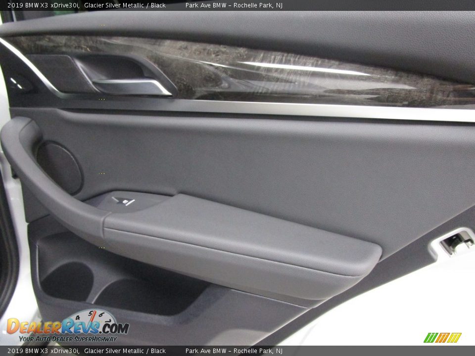 2019 BMW X3 xDrive30i Glacier Silver Metallic / Black Photo #18