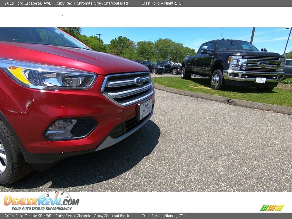 2019 Ford Escape SE 4WD Ruby Red / Chromite Gray/Charcoal Black Photo #27