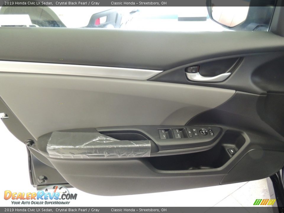 2019 Honda Civic LX Sedan Crystal Black Pearl / Gray Photo #9