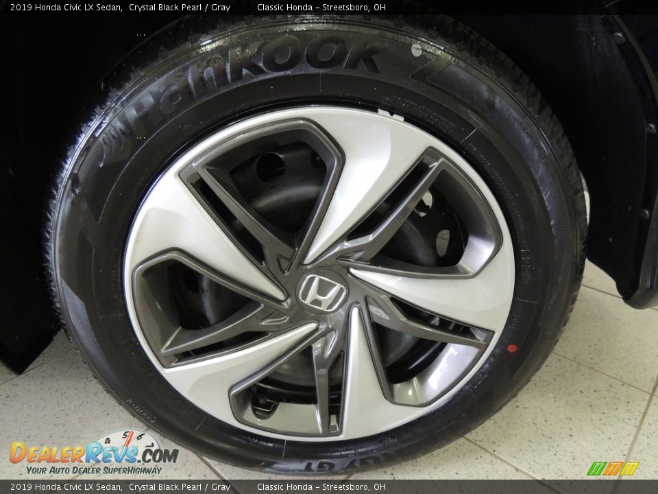 2019 Honda Civic LX Sedan Crystal Black Pearl / Gray Photo #20