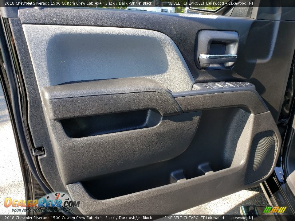 2018 Chevrolet Silverado 1500 Custom Crew Cab 4x4 Black / Dark Ash/Jet Black Photo #14