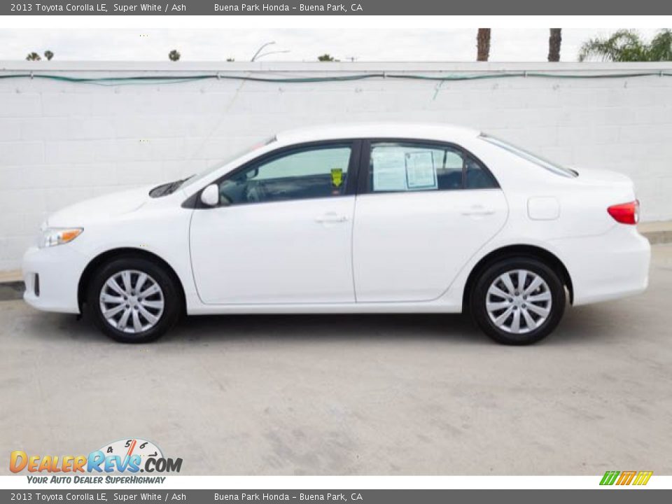 2013 Toyota Corolla LE Super White / Ash Photo #10