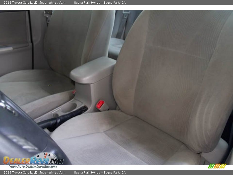 2013 Toyota Corolla LE Super White / Ash Photo #17