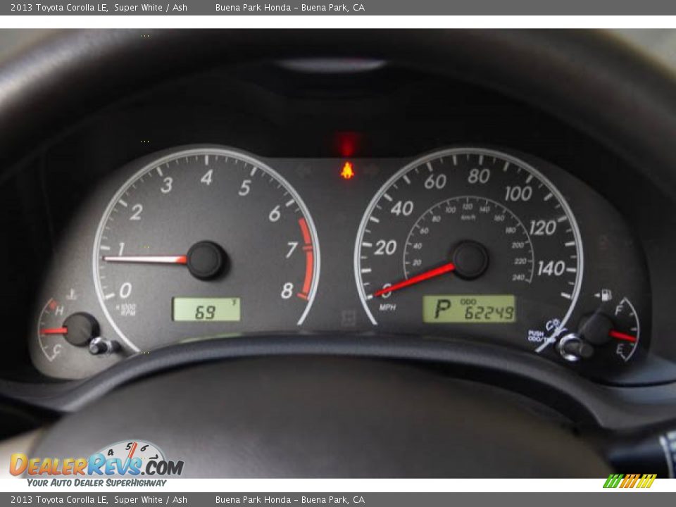 2013 Toyota Corolla LE Super White / Ash Photo #26
