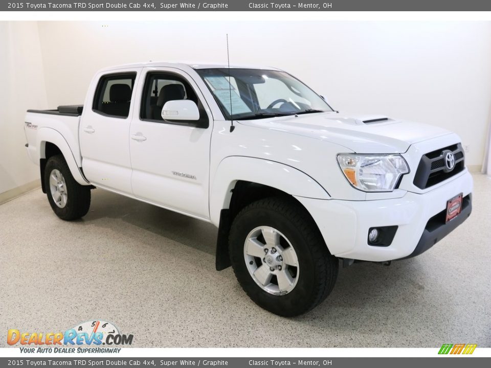 2015 Toyota Tacoma TRD Sport Double Cab 4x4 Super White / Graphite Photo #1
