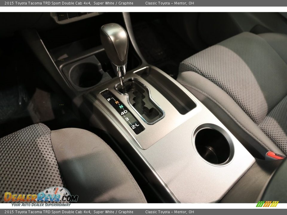 2015 Toyota Tacoma TRD Sport Double Cab 4x4 Super White / Graphite Photo #12
