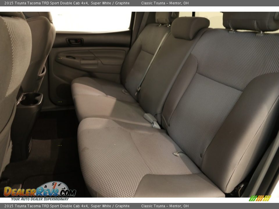 2015 Toyota Tacoma TRD Sport Double Cab 4x4 Super White / Graphite Photo #15
