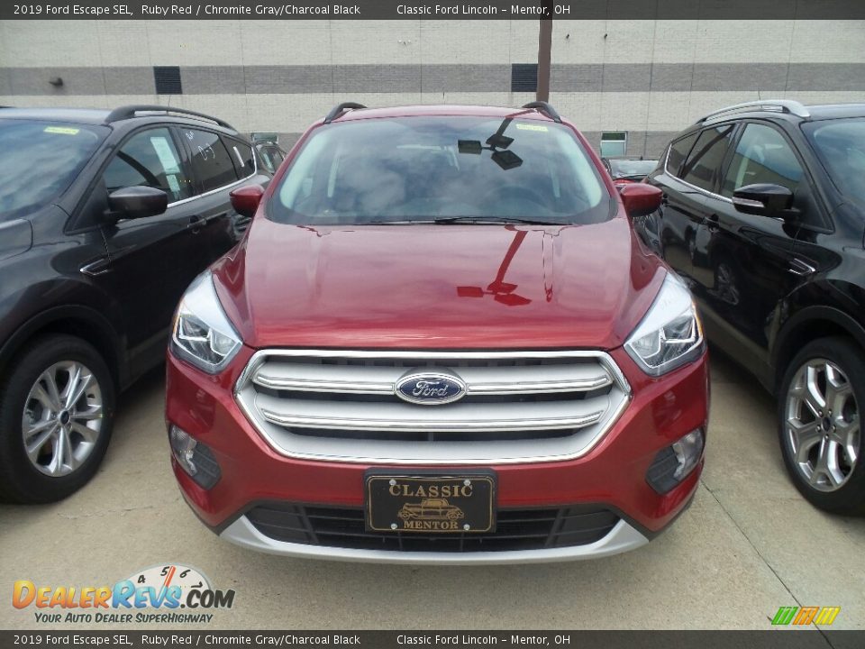 2019 Ford Escape SEL Ruby Red / Chromite Gray/Charcoal Black Photo #2