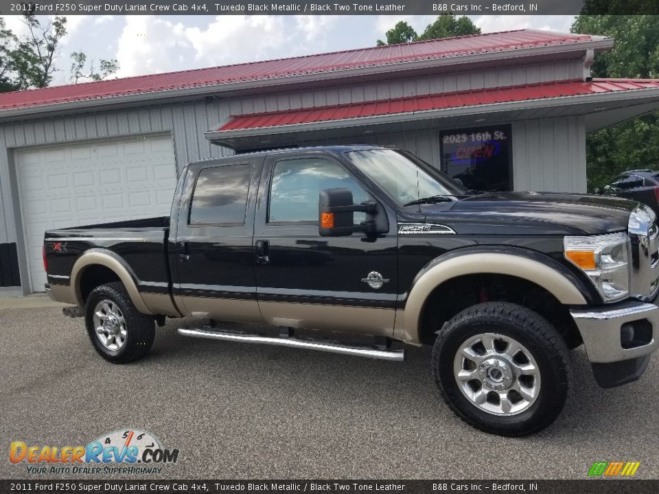 2011 Ford F250 Super Duty Lariat Crew Cab 4x4 Tuxedo Black Metallic / Black Two Tone Leather Photo #1