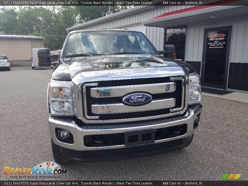 2011 Ford F250 Super Duty Lariat Crew Cab 4x4 Tuxedo Black Metallic / Black Two Tone Leather Photo #3