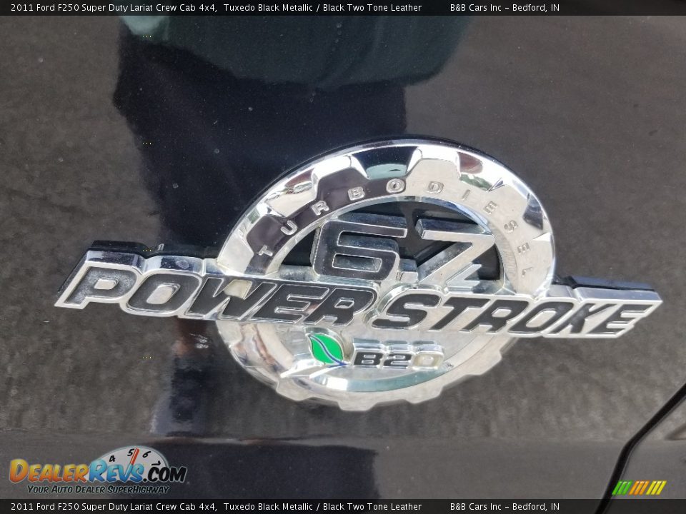 2011 Ford F250 Super Duty Lariat Crew Cab 4x4 Tuxedo Black Metallic / Black Two Tone Leather Photo #12