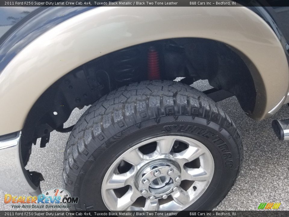 2011 Ford F250 Super Duty Lariat Crew Cab 4x4 Tuxedo Black Metallic / Black Two Tone Leather Photo #14