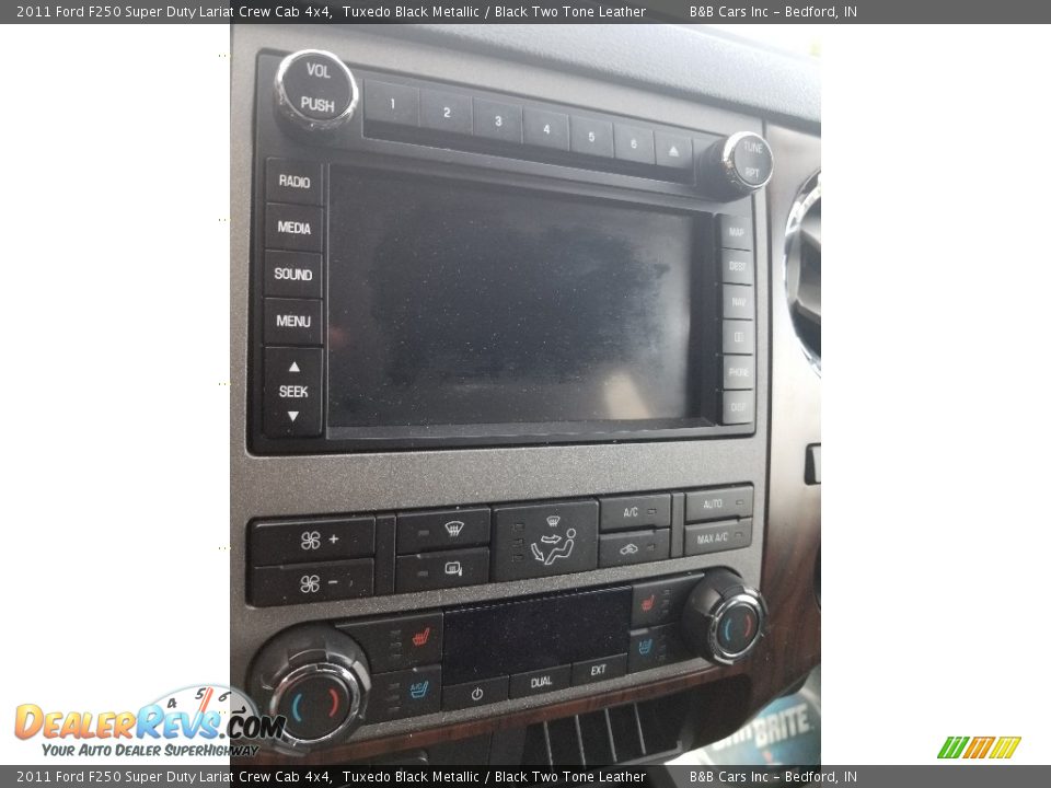 2011 Ford F250 Super Duty Lariat Crew Cab 4x4 Tuxedo Black Metallic / Black Two Tone Leather Photo #25