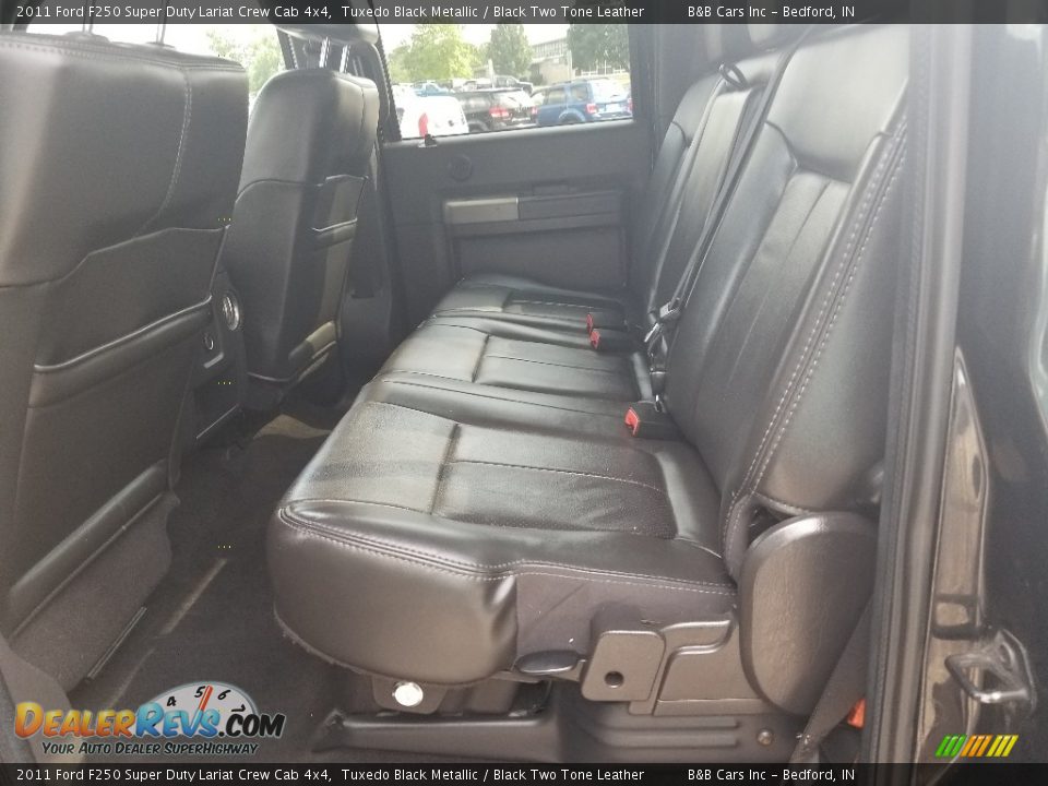 2011 Ford F250 Super Duty Lariat Crew Cab 4x4 Tuxedo Black Metallic / Black Two Tone Leather Photo #29
