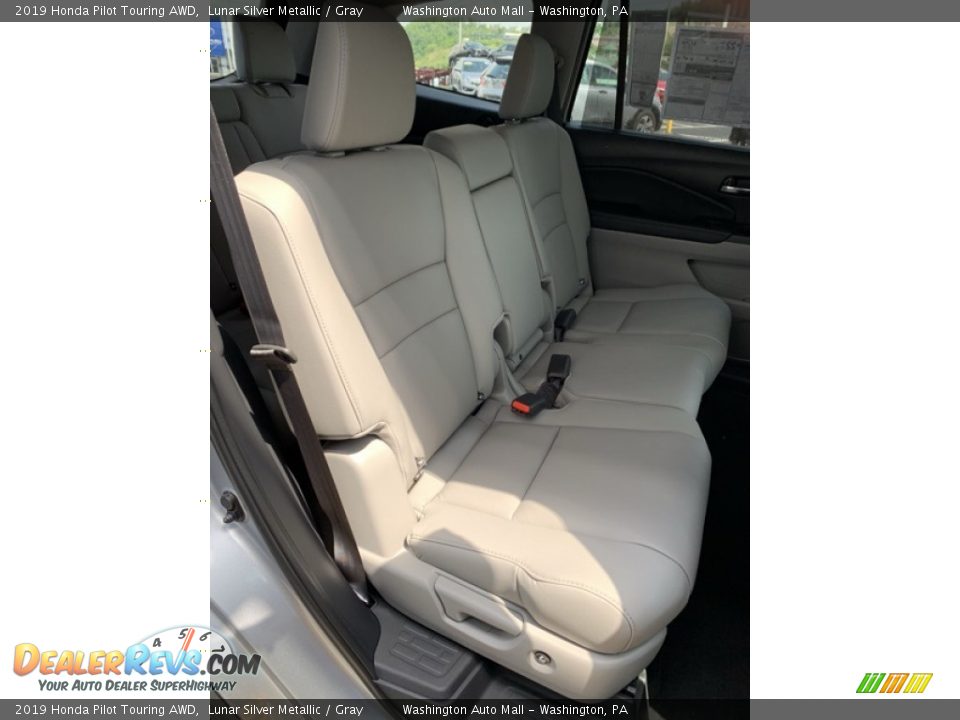 2019 Honda Pilot Touring AWD Lunar Silver Metallic / Gray Photo #28