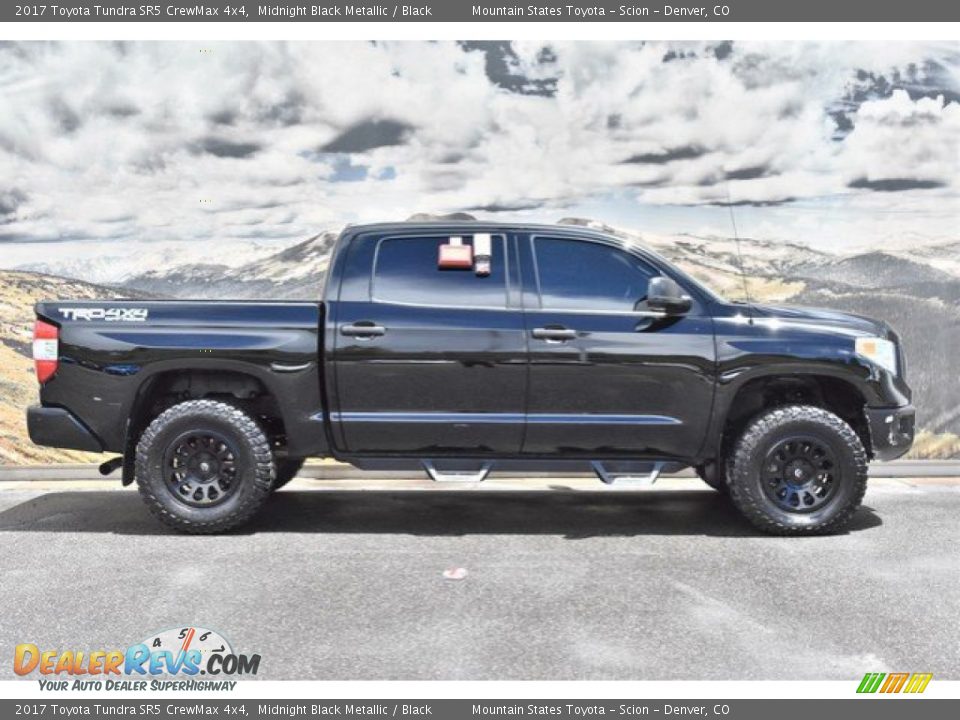 2017 Toyota Tundra SR5 CrewMax 4x4 Midnight Black Metallic / Black Photo #2