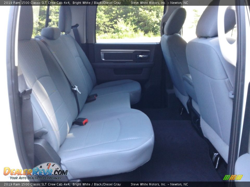2019 Ram 1500 Classic SLT Crew Cab 4x4 Bright White / Black/Diesel Gray Photo #13