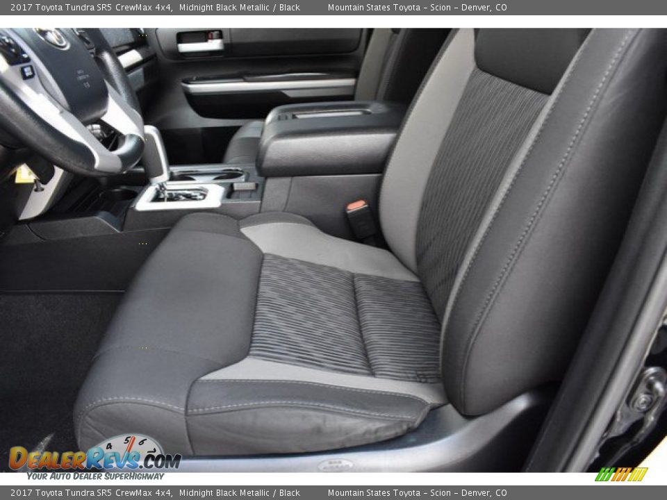 2017 Toyota Tundra SR5 CrewMax 4x4 Midnight Black Metallic / Black Photo #11