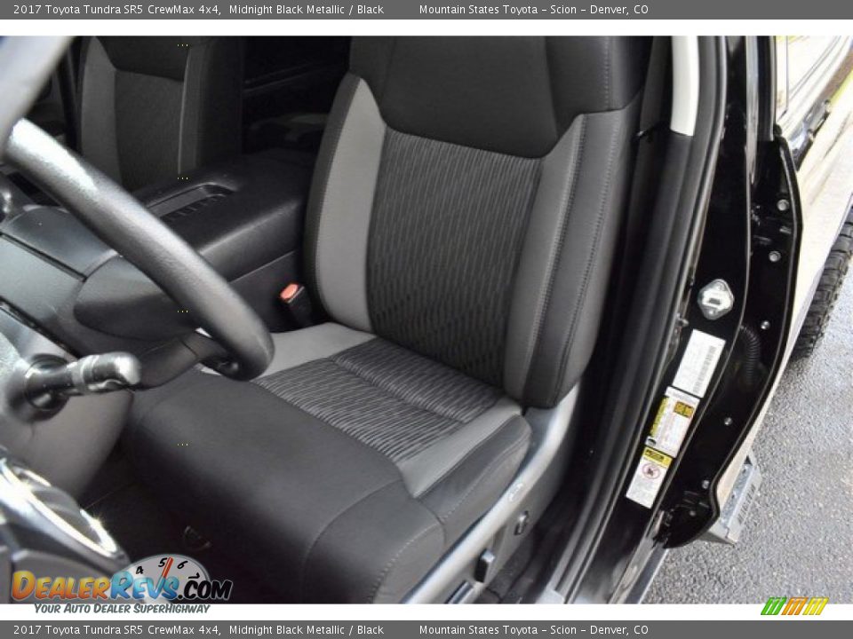 2017 Toyota Tundra SR5 CrewMax 4x4 Midnight Black Metallic / Black Photo #12