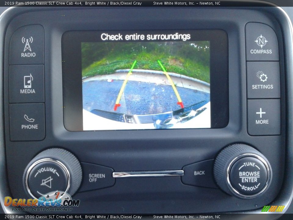 2019 Ram 1500 Classic SLT Crew Cab 4x4 Bright White / Black/Diesel Gray Photo #20