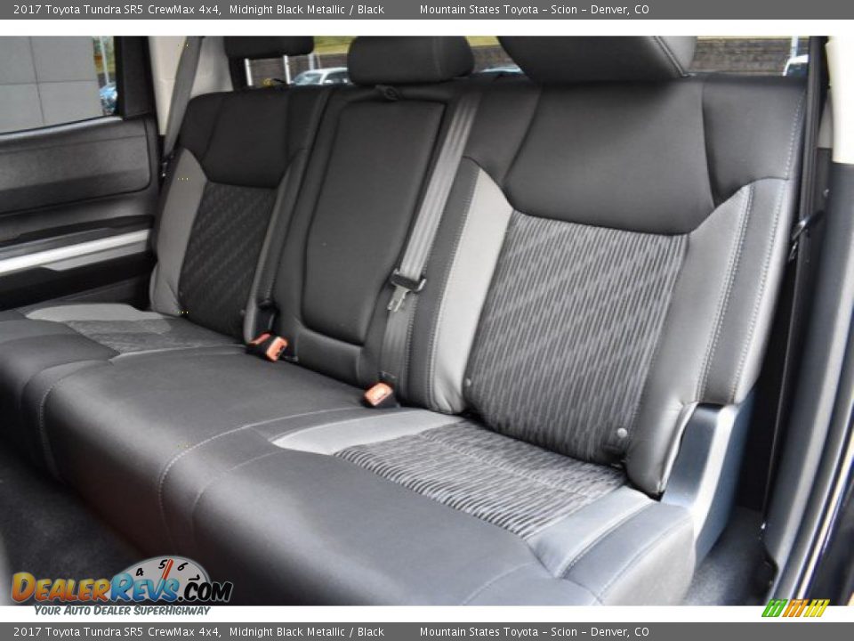 2017 Toyota Tundra SR5 CrewMax 4x4 Midnight Black Metallic / Black Photo #21