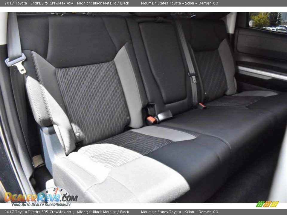 2017 Toyota Tundra SR5 CrewMax 4x4 Midnight Black Metallic / Black Photo #22