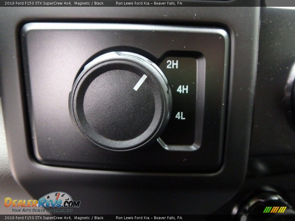 2019 Ford F150 STX SuperCrew 4x4 Magnetic / Black Photo #17