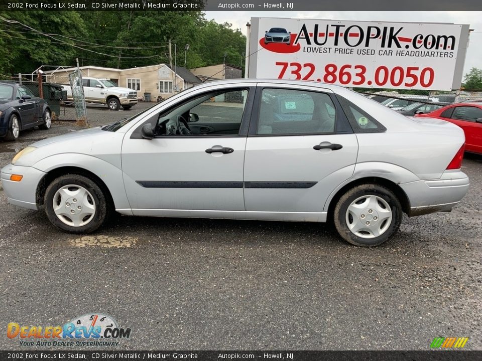 2002 Ford Focus LX Sedan CD Silver Metallic / Medium Graphite Photo #3