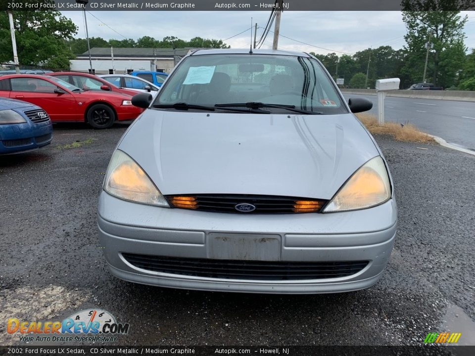 2002 Ford Focus LX Sedan CD Silver Metallic / Medium Graphite Photo #8