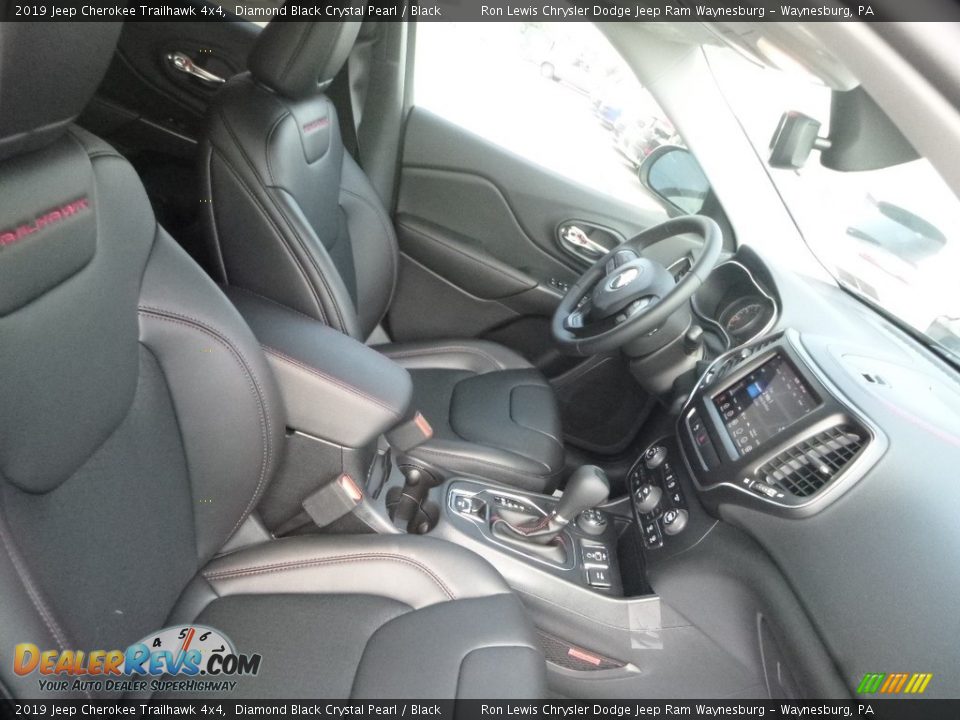 2019 Jeep Cherokee Trailhawk 4x4 Diamond Black Crystal Pearl / Black Photo #10