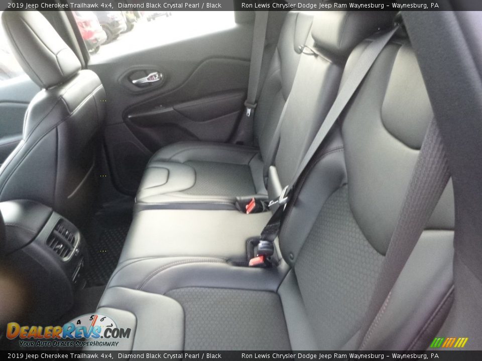 2019 Jeep Cherokee Trailhawk 4x4 Diamond Black Crystal Pearl / Black Photo #12
