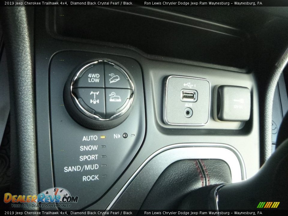 2019 Jeep Cherokee Trailhawk 4x4 Diamond Black Crystal Pearl / Black Photo #20