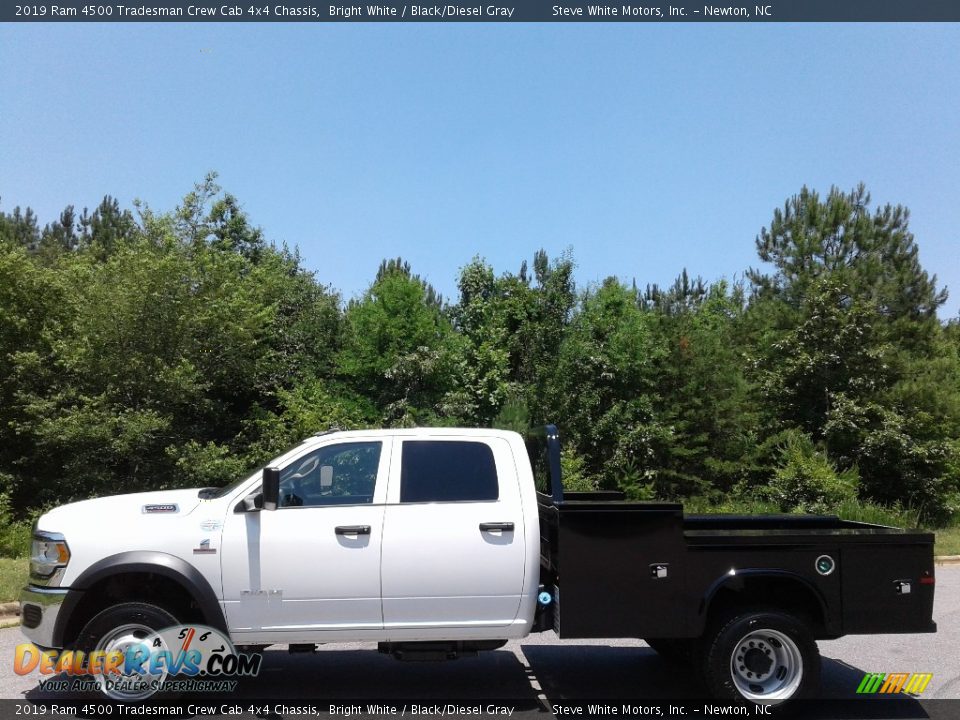 2019 Ram 4500 Tradesman Crew Cab 4x4 Chassis Bright White / Black/Diesel Gray Photo #1