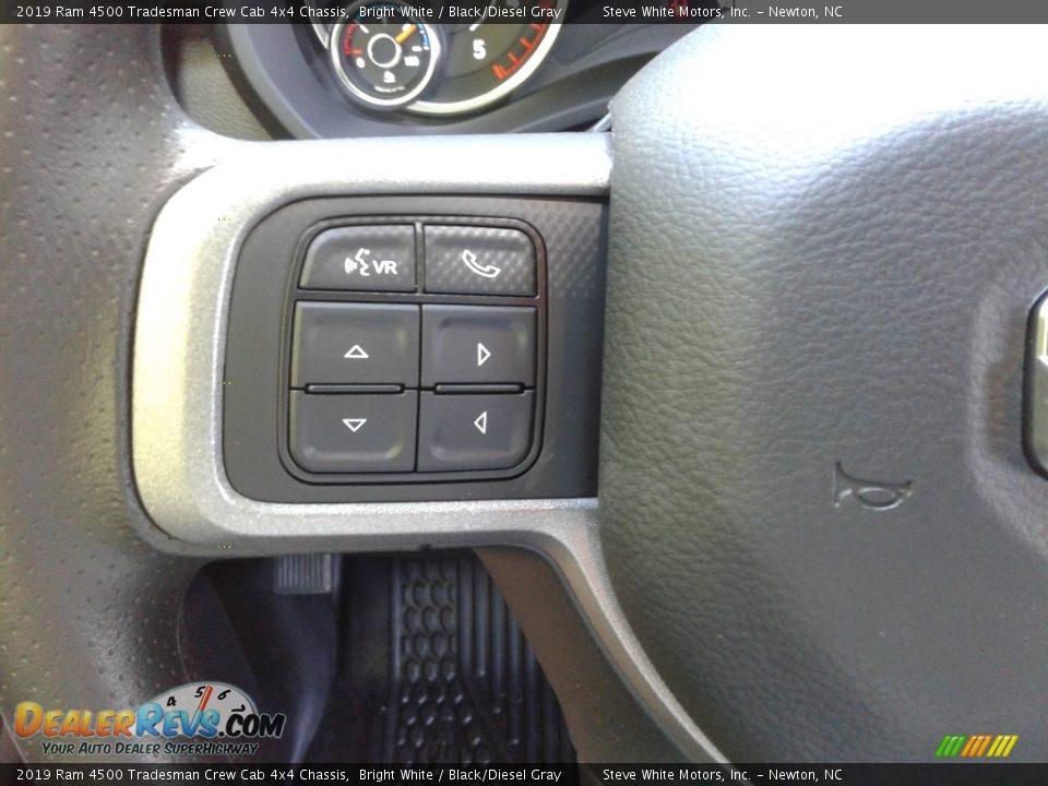 2019 Ram 4500 Tradesman Crew Cab 4x4 Chassis Bright White / Black/Diesel Gray Photo #15