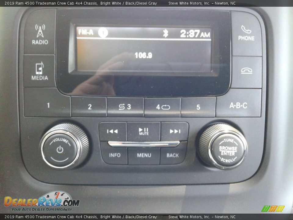 2019 Ram 4500 Tradesman Crew Cab 4x4 Chassis Bright White / Black/Diesel Gray Photo #19