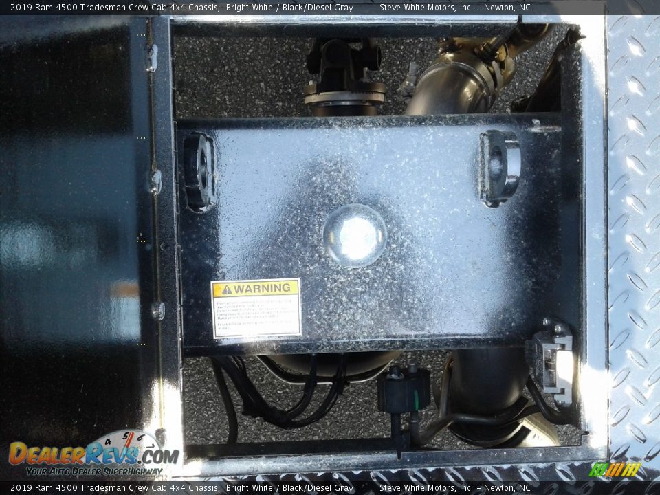 2019 Ram 4500 Tradesman Crew Cab 4x4 Chassis Bright White / Black/Diesel Gray Photo #26