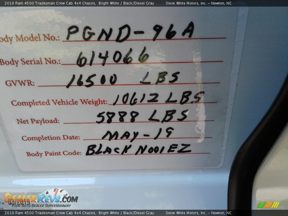 2019 Ram 4500 Tradesman Crew Cab 4x4 Chassis Bright White / Black/Diesel Gray Photo #31