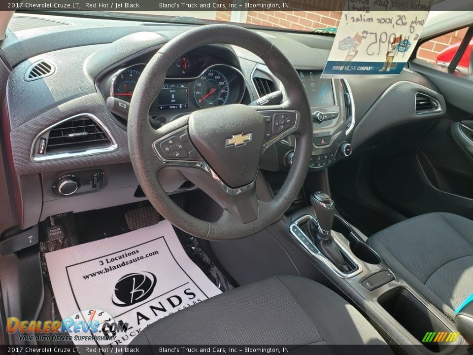 2017 Chevrolet Cruze LT Red Hot / Jet Black Photo #8