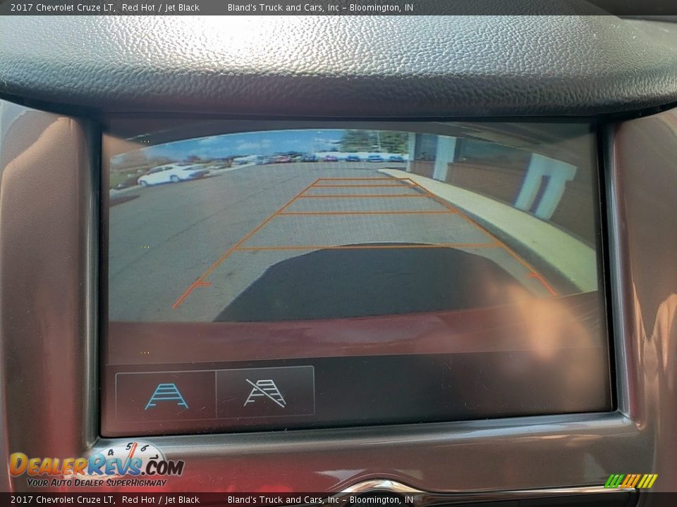2017 Chevrolet Cruze LT Red Hot / Jet Black Photo #18