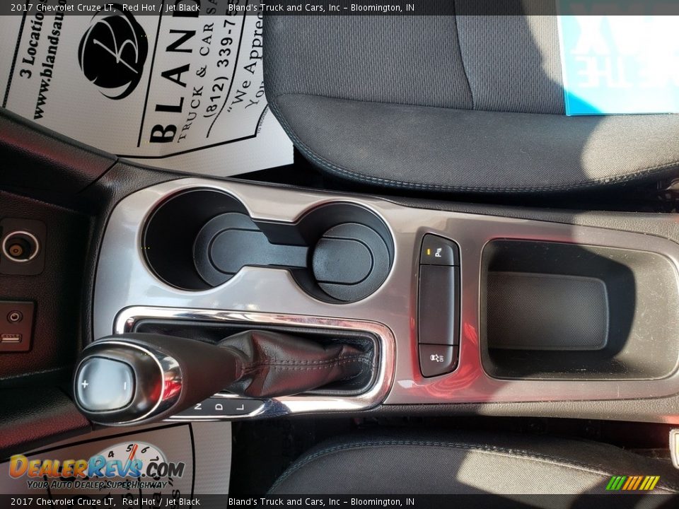 2017 Chevrolet Cruze LT Red Hot / Jet Black Photo #23