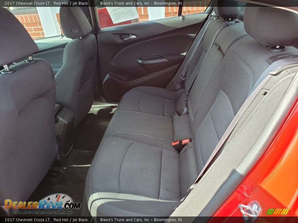 2017 Chevrolet Cruze LT Red Hot / Jet Black Photo #29