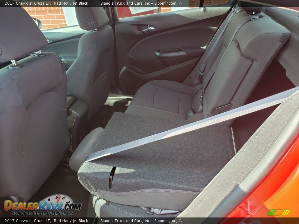 2017 Chevrolet Cruze LT Red Hot / Jet Black Photo #31