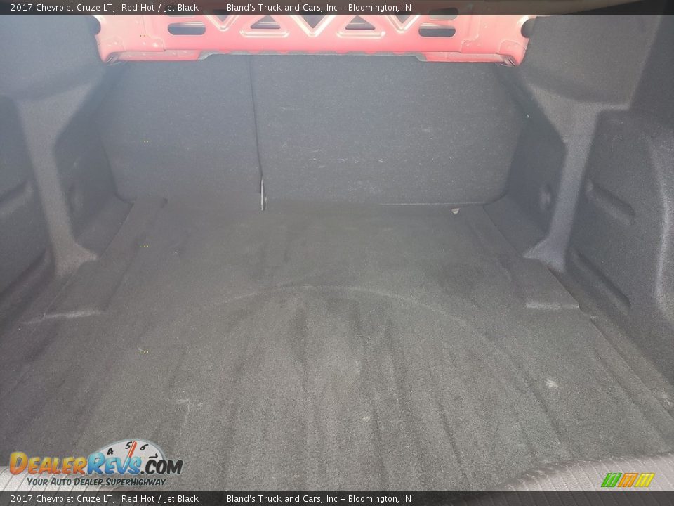2017 Chevrolet Cruze LT Red Hot / Jet Black Photo #35