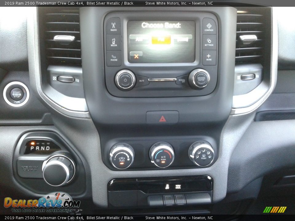 2019 Ram 2500 Tradesman Crew Cab 4x4 Billet Silver Metallic / Black Photo #18