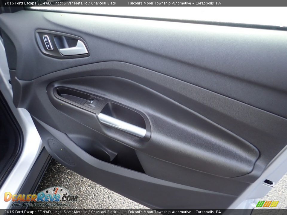 2016 Ford Escape SE 4WD Ingot Silver Metallic / Charcoal Black Photo #13