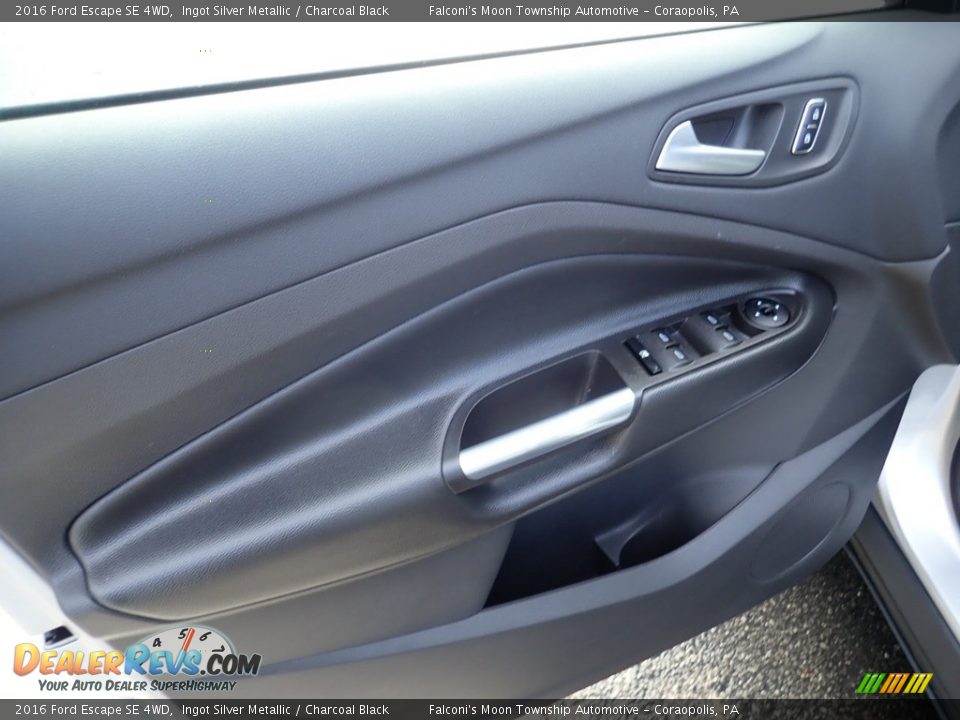 2016 Ford Escape SE 4WD Ingot Silver Metallic / Charcoal Black Photo #18
