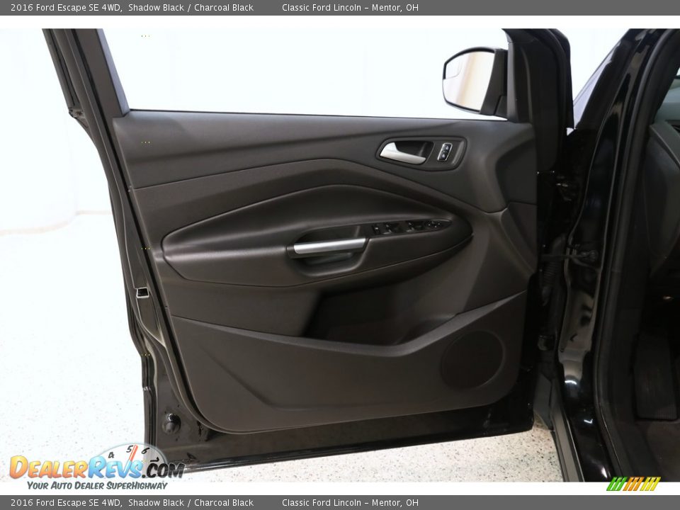 2016 Ford Escape SE 4WD Shadow Black / Charcoal Black Photo #5