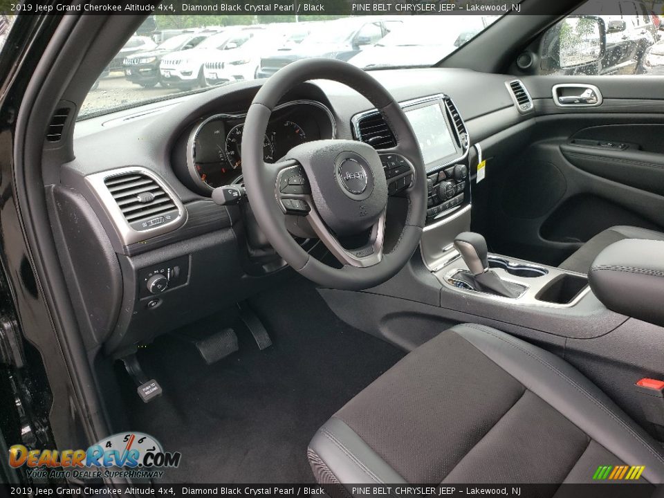 2019 Jeep Grand Cherokee Altitude 4x4 Diamond Black Crystal Pearl / Black Photo #7