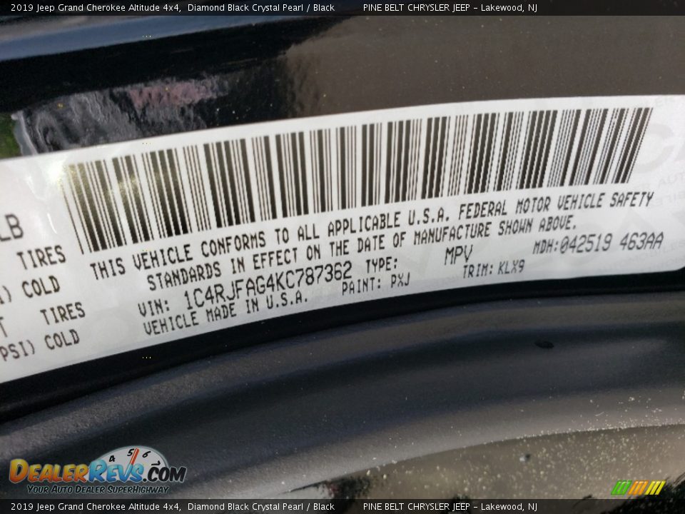 2019 Jeep Grand Cherokee Altitude 4x4 Diamond Black Crystal Pearl / Black Photo #9